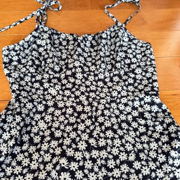 Floral Womans Romper - Navy Blue and White - Picture 2 of 7